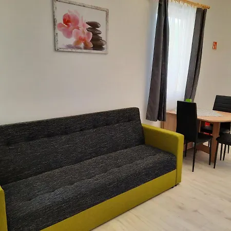 Orchidea Apartmanhaz Apartment *