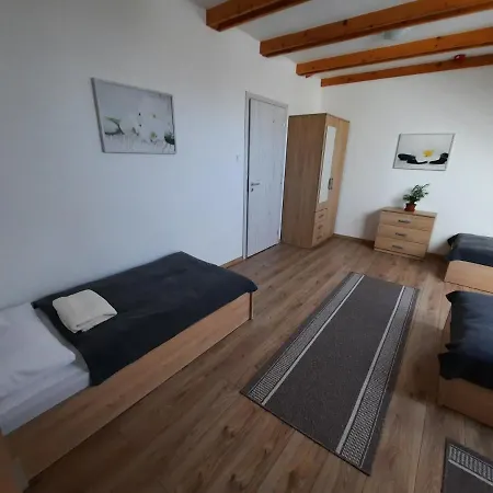 Orchidea Apartmanhaz * Gyomaendrod