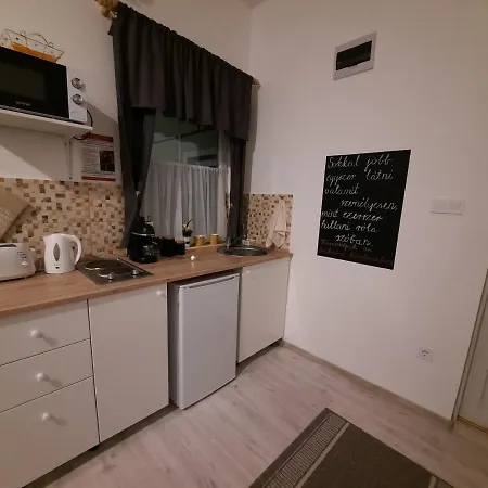 Orchidea Apartmanhaz Apartment