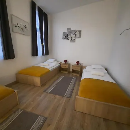 Orchidea Apartmanhaz * Gyomaendrod