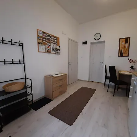 Apartment Orchidea Apartmanhaz *